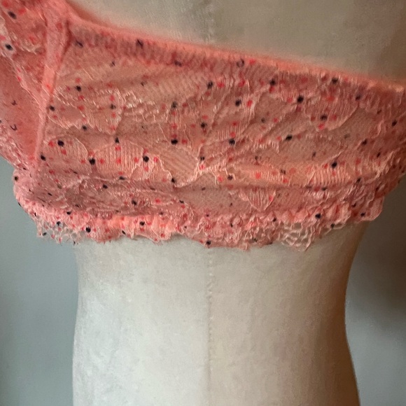 Demi Bra by Victoria’s Secret - Picture 4 of 10